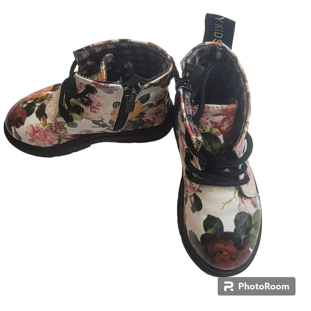 Comfy Kids Ankle Boots, Girls 7C, White Floral Print, Glossy Leather, EUC